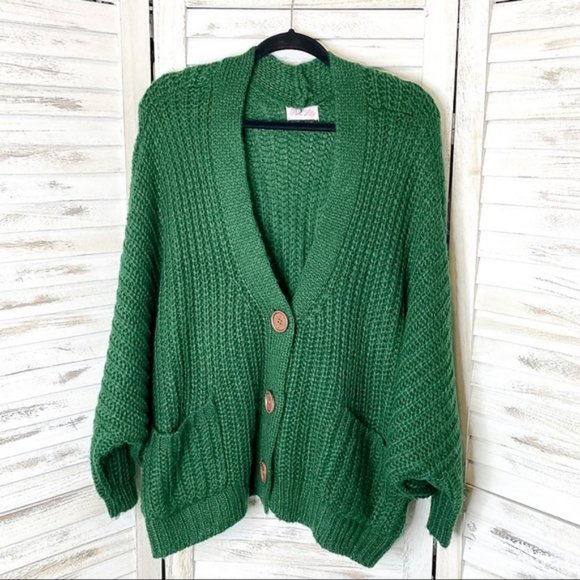 PINK LILY | Sundown Awaits Knit Green Cardigan - Picture 3 of 7